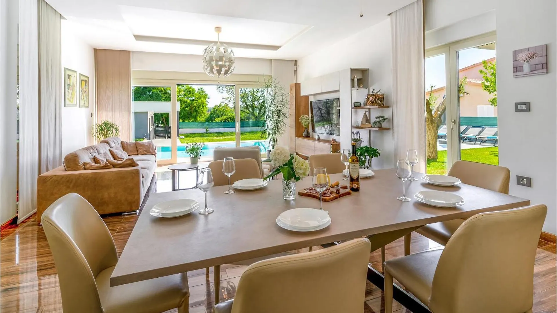 Amazing Home In Pula With Outdoor Swimming Pool